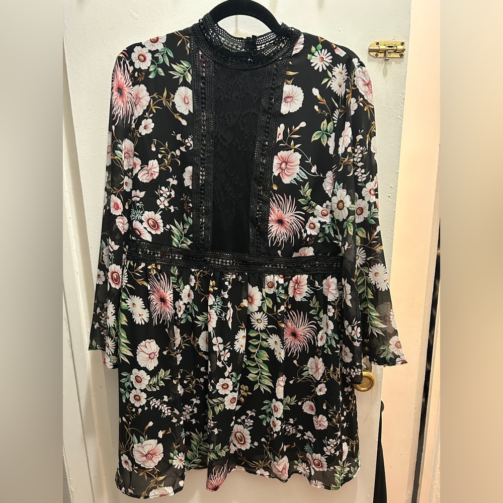 Entro Black Floral Boho Mini Dress with Lace Front and Sheer Sleeves Large
